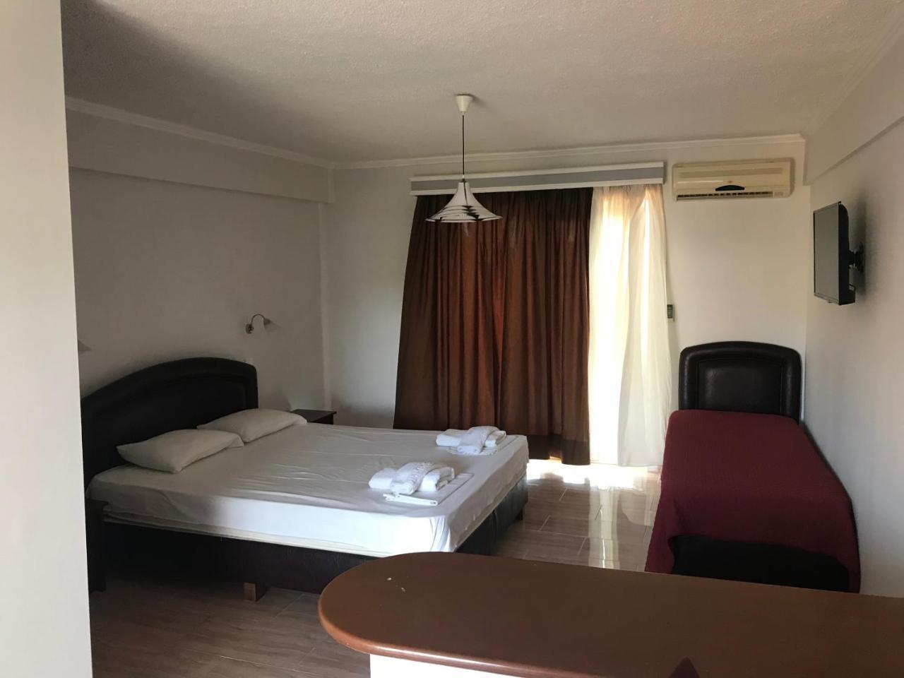 Hotel Porto Matina Metamorfosi  Esterno foto